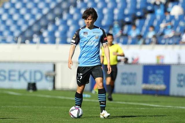 差点3-0！黄政宇直塞陈蒲大单刀低射被扑，瓦科再补高出横梁